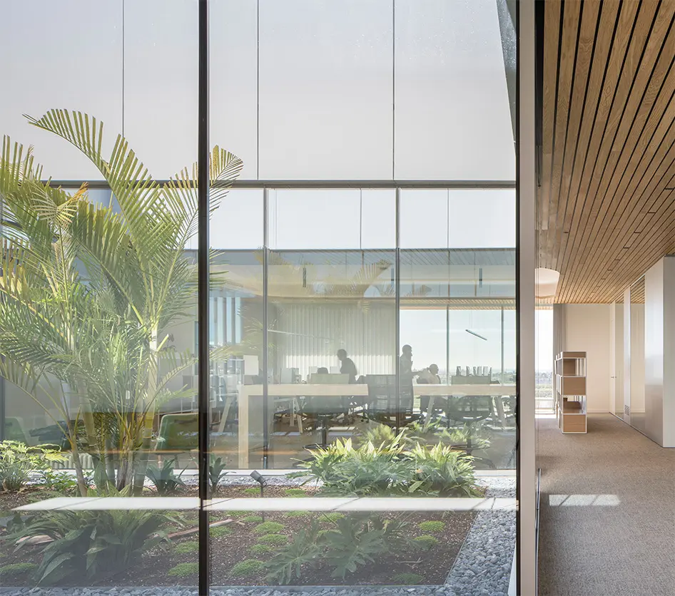 ERRE-OFICINAS SERVICIOS-06