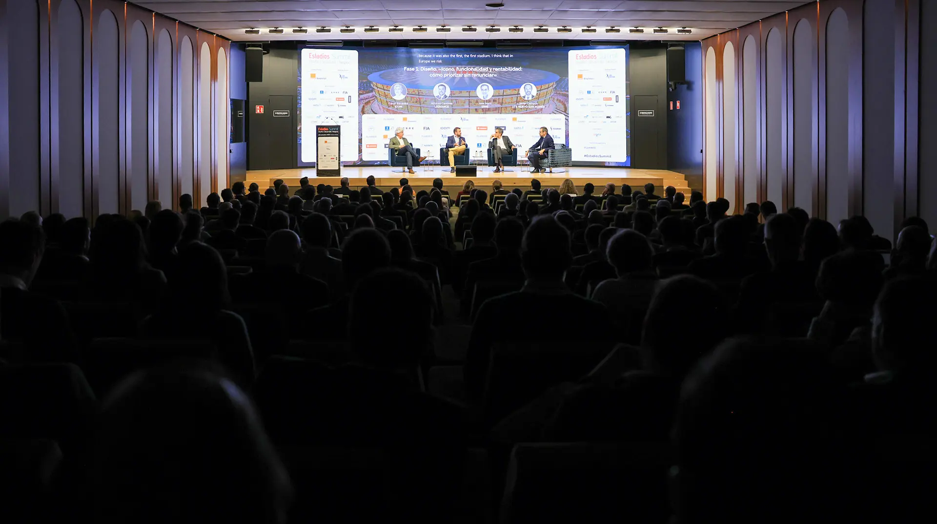 ERRE-ESTADIOS SUMMIT-IMAGEN FULL