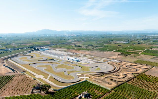 aspar circuit. ERRE arquitectura diseña la primera academia global destinada al motociclismo