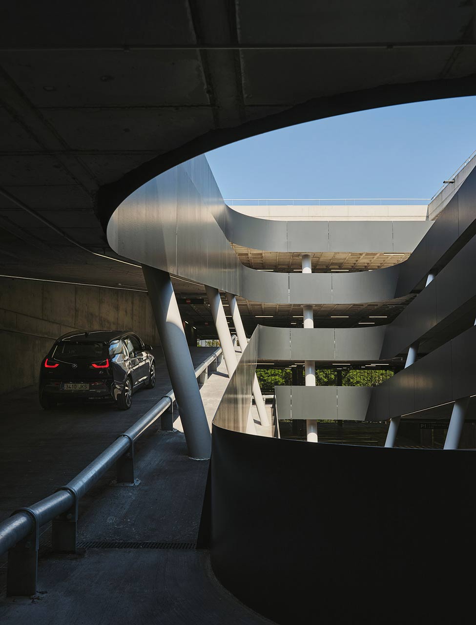 ERRE arquitectura diseña el aparcamiento en altura del proyecto Roig Arena